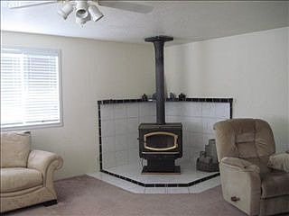 2nd image of 403 Yokum Dr