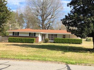 411 Rosston Rd, Hope, AR 71801