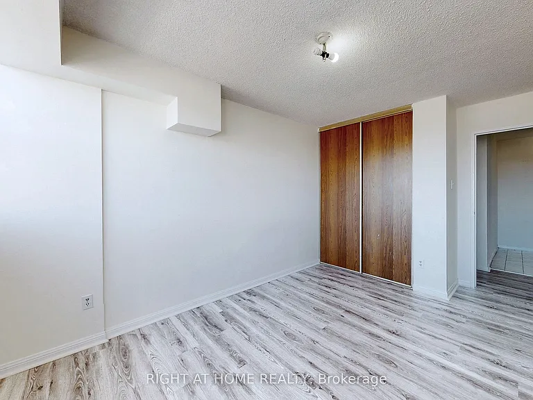 40 Bay Mills Blvd #1002 — Photo 35