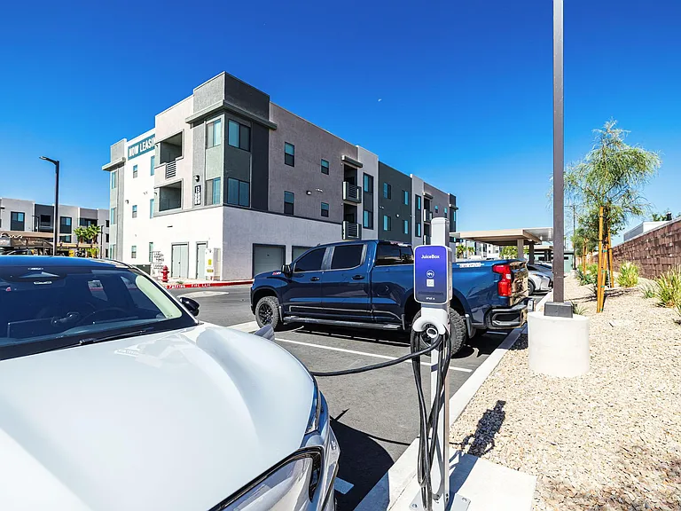 SYNC APARTMENT HOMES — Photo 59