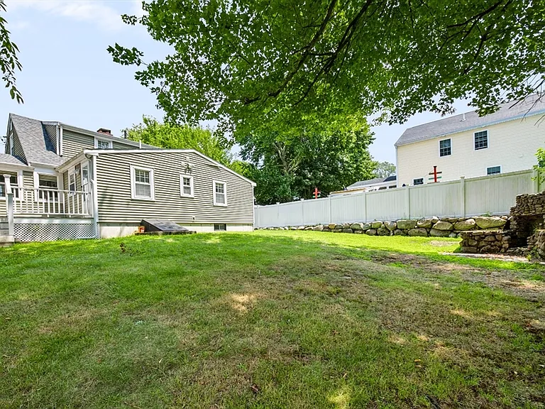 52 Common St #52 — Photo 25