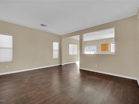 4th image of 3941 Yellow Mandarin Ave