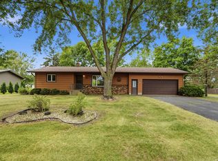 1333 Cypress Rd, Saint Cloud, MN 56303
