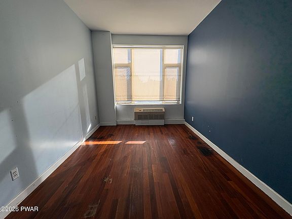 4th image of 161 E 110th St #6H