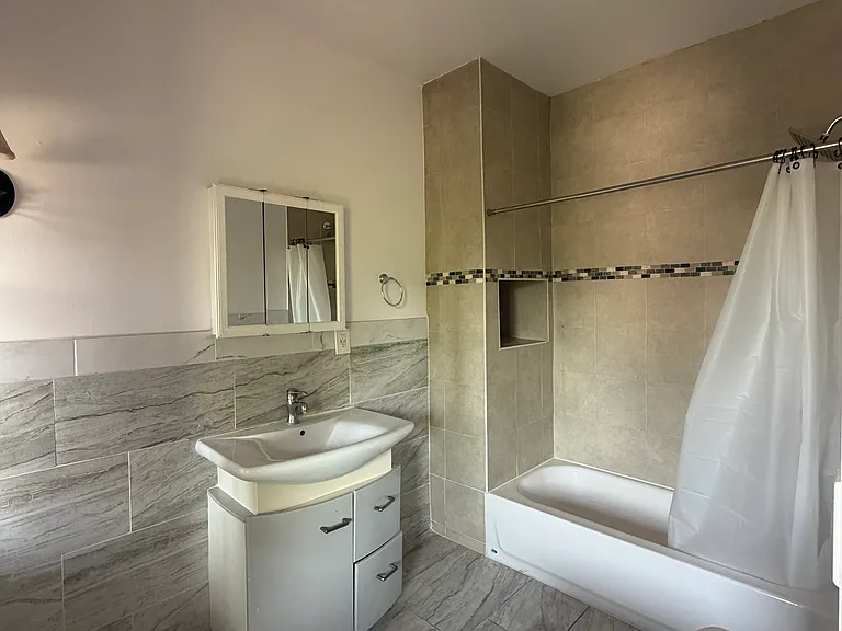 2039 Ivar Ave #1 — Photo 16