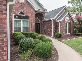4607 W Pleasant Dr, Rogers, AR 72758