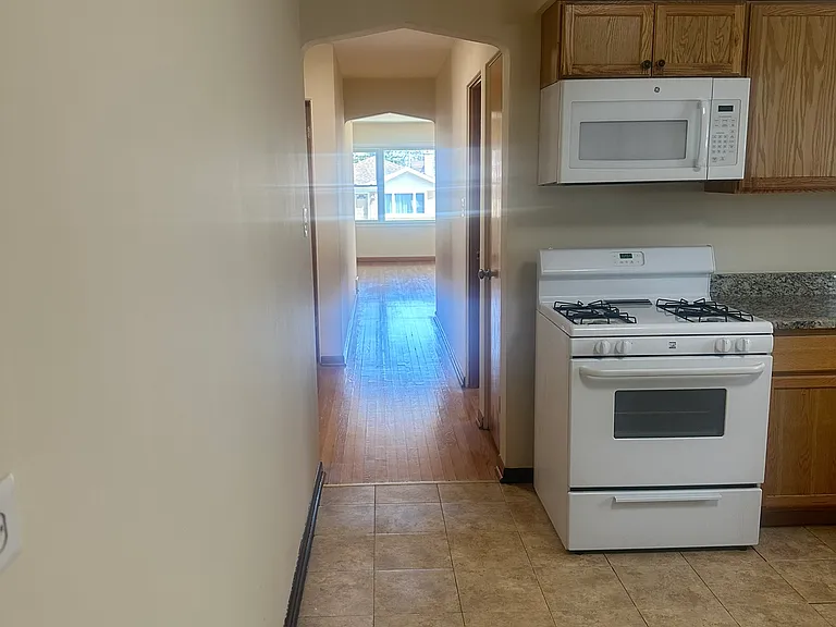 4318 Maple Ave #1 — Photo 5