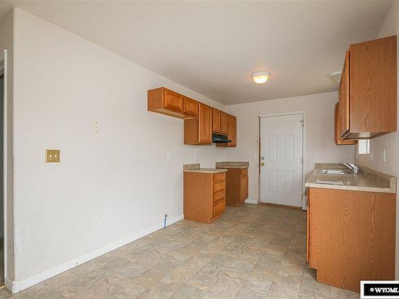 5th image of 655 River Rock Trl