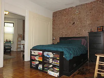 Rented by Rennit Inc.