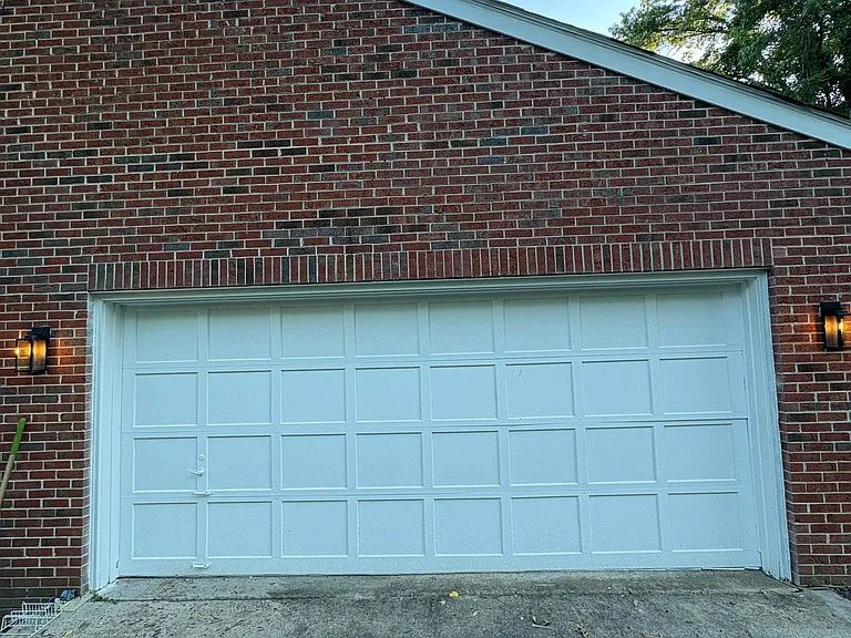 3502 Holly Rd — Photo 24