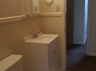 2005 Chatwick Dr, Greensboro, NC 27405