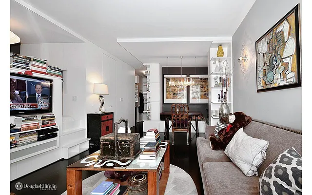 Rented by Douglas Elliman | media 14