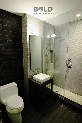 Rented by Bold New York | media 93