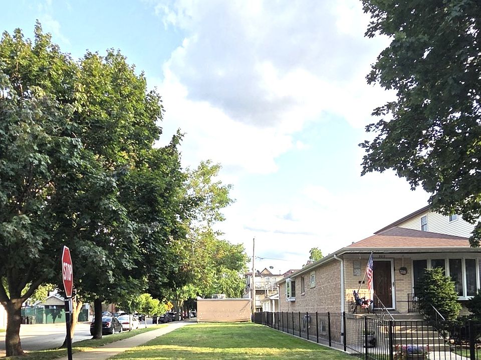 1st image of 501 W 44th Pl