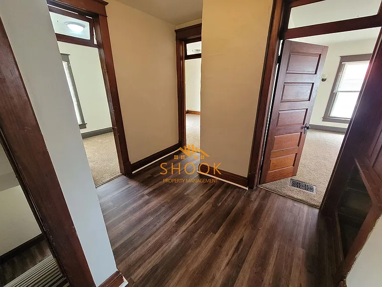104 S 7th St — Photo 12