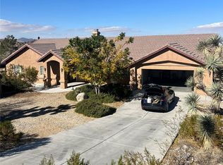 32636 Sapphire Rd, Lucerne Valley, CA 92356