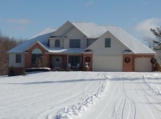 6089 Atlas Valley Dr, Grand Blanc, MI 48439