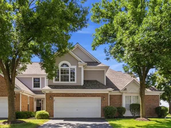 1911 N Silver Lake Rd, Arlington Heights, IL 60004
