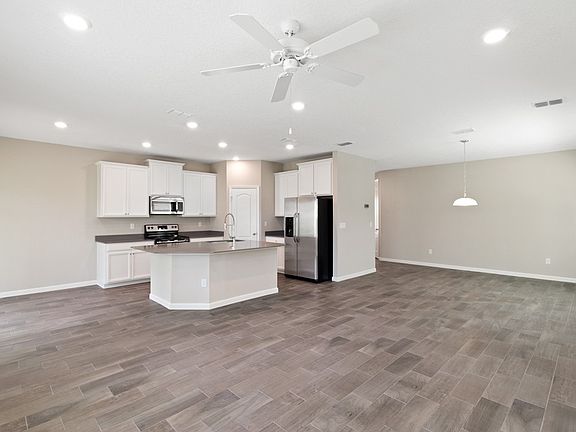 5th image of 2654 Caroline Hills Dr