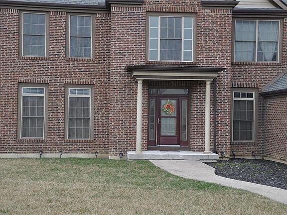 2nd image of 988 Foxtail Cir
