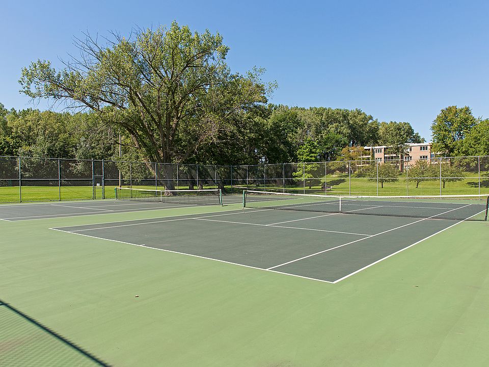 2nd image of 4370 Brookside Ct APT 301