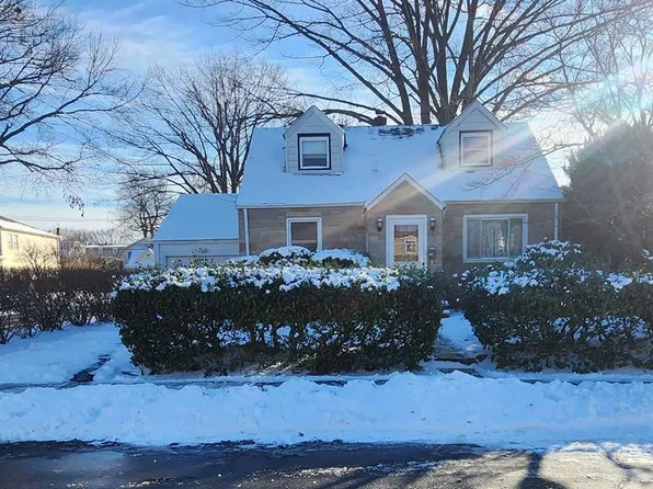 188 New York Ave, Bergenfield, NJ 07621