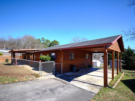 2nd image of 2004 Flagler Rd