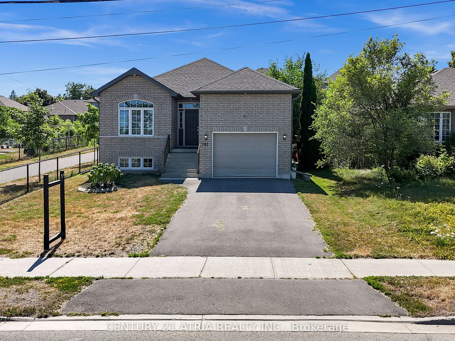 3 bed, $2,800 — Photo 2