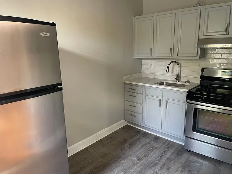 1178 Morse St NE — Photo 11