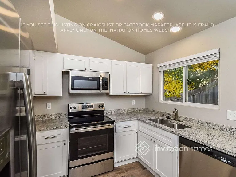 6580 Northwind Dr — Photo 8