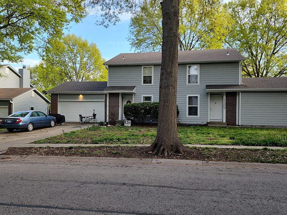 Nieman Park Townhome Duplexes 7130 Flint Dr Shawnee KS Zillow