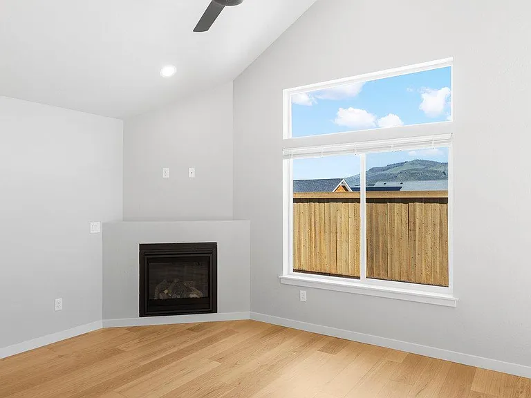 223 Talent Ave #A — Photo 9