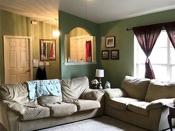 5th image of 202 Forest Park Ln