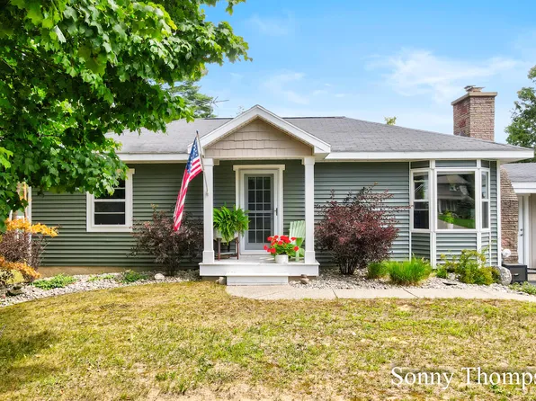 6970 Ramsdell Dr NE, Rockford, MI 49341