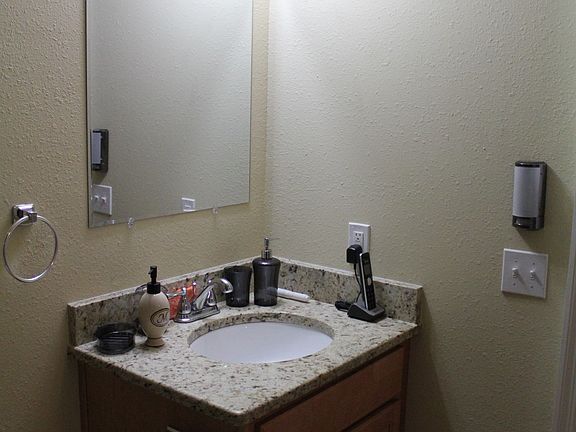 5th image of 11301 Echo View Dr #A
