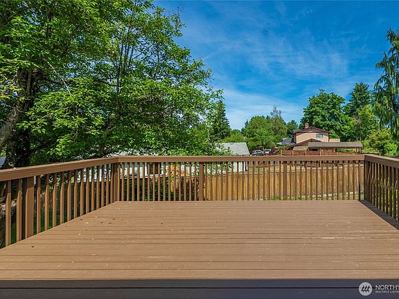 4th image of 2107 25th Avenue SE