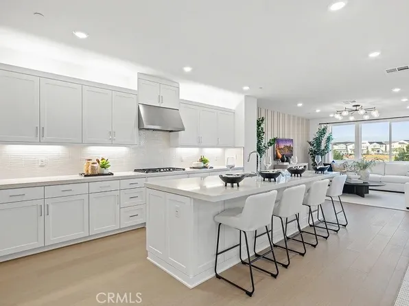 701 Sonia, Irvine, CA 92618