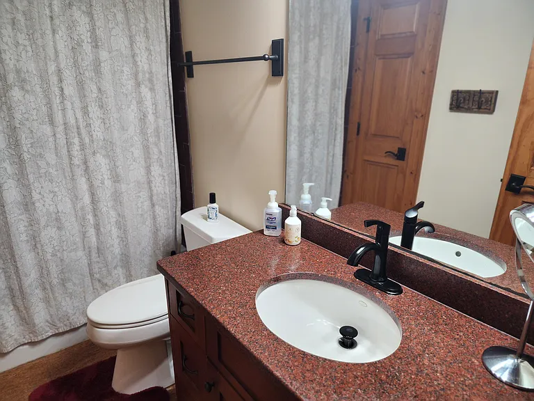 16946 Belle Isle Dr — Photo 23