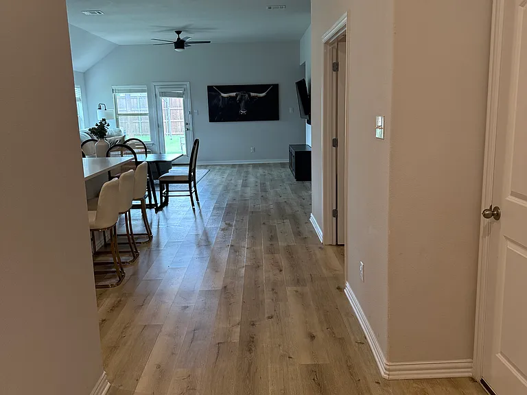 1072 Tara Ct — Photo 13