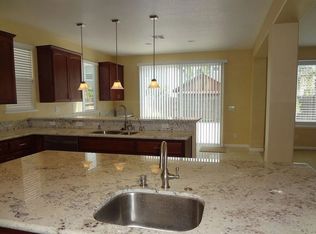 1210 Imperial Lily Dr, Patterson, CA
