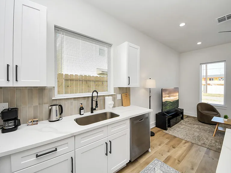 3907 Maggie St — Photo 10