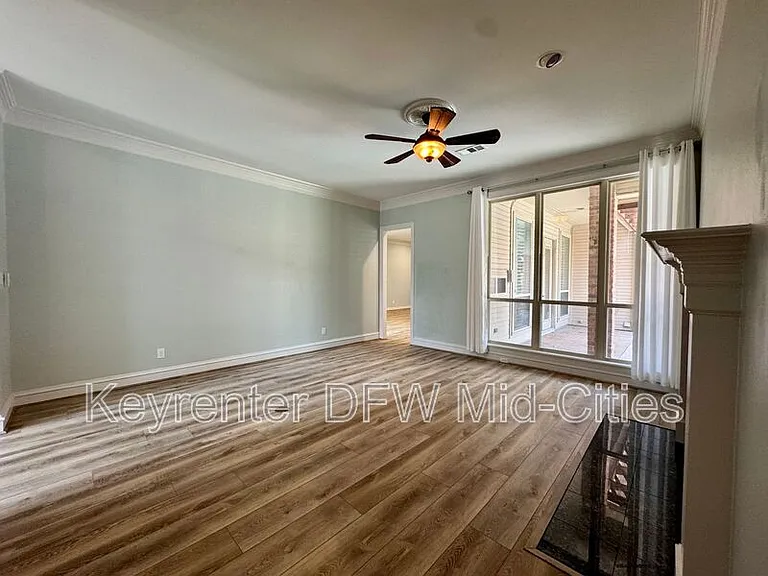 2417 Creekside Cir S — Photo 15