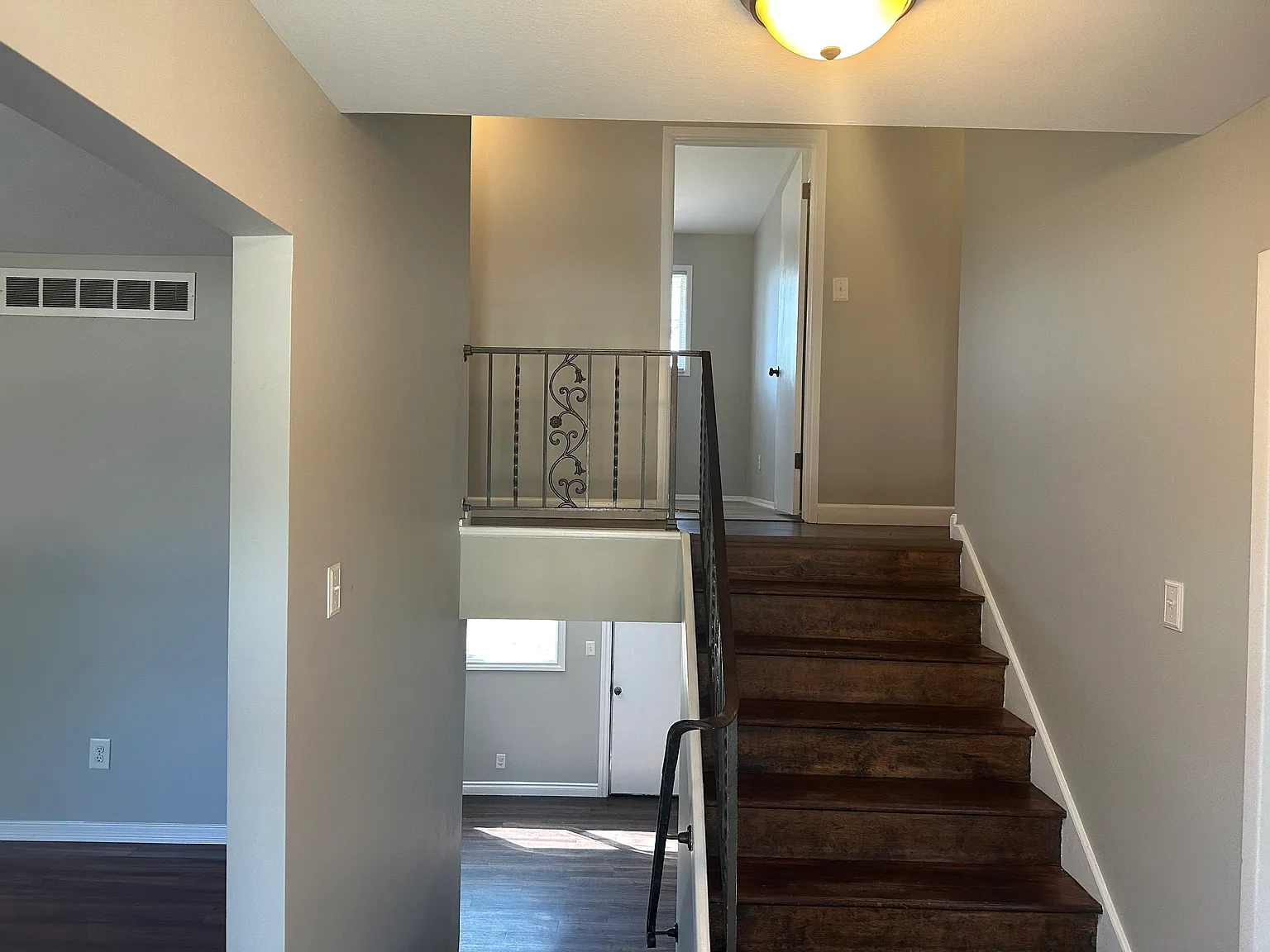 4 bed, 1848 sqft, $2,500 — Photo 3