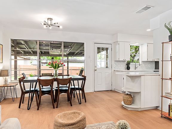 5th image of 9807 Dallum Dr
