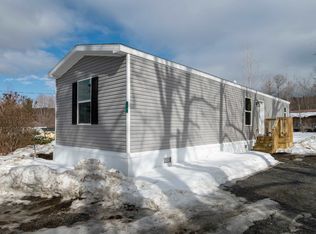 76 Oak Ln, Springfield, VT 05156