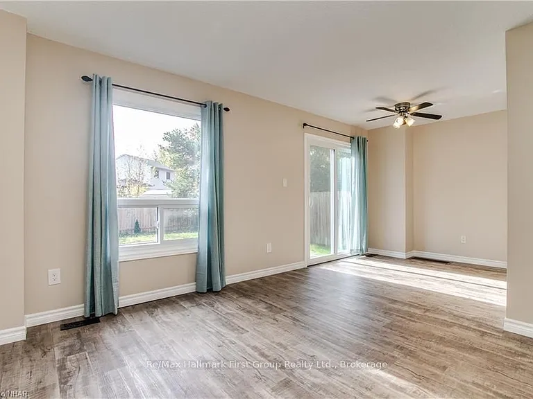 957 Fairbanks Rd — Photo 15