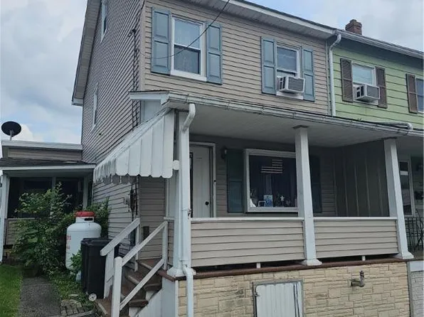 30 W Ridge St, Coaldale, PA 18218