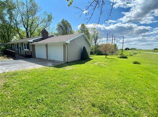 14518 S 1420th Rd, Nevada, MO 64772