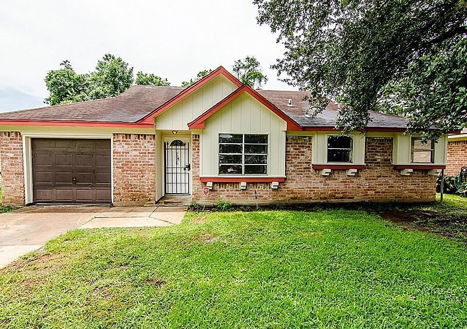 1st image of 10122 Valley Breeze Dr