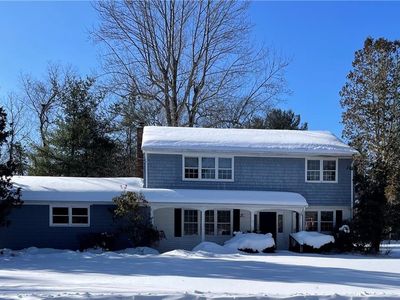 1 Grancera Dr, Hope Valley, RI, 02832